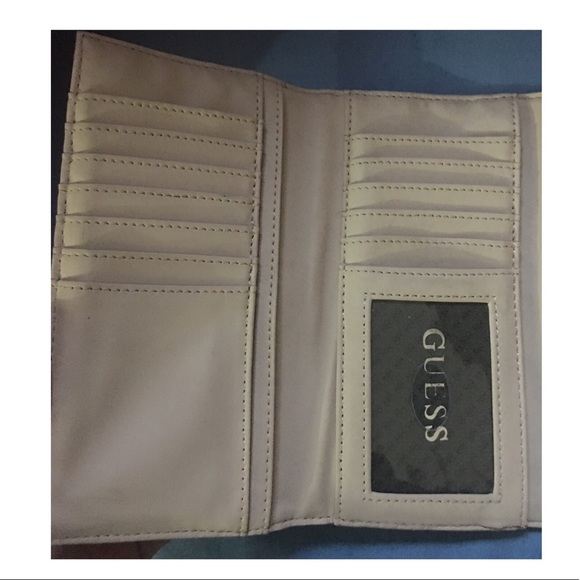 SOLD❣️Authentic GUESS Wallet - Picture 3 of 4